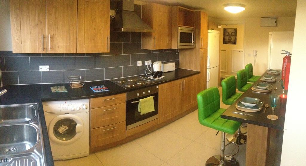 Alton Apartments Bradford  Eksteriør billede